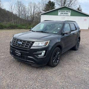 FORD EXPLORER XLT - 1