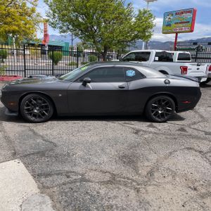 DODGE CHALLENGER R/T SCAT PACK - 3