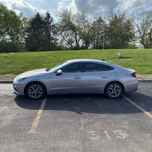 HYUNDAI SONATA SEL - 3