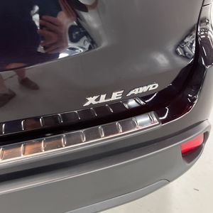 2019 Toyota HIGHLANDER XLE — миниатюра 19