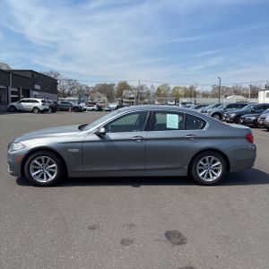 BMW 528I XDRIVE - 3