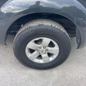 2012 Nissan FRONTIER SV — миниатюра 17