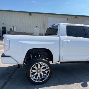 2019 Toyota TUNDRA LIMITED photo 9