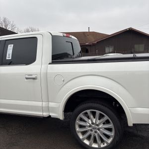 FORD F-150 LIMITED - 6