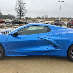 CHEVROLET CORVETTE STINGRAY - 4