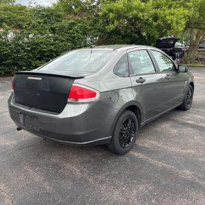 FORD FOCUS SE - 8