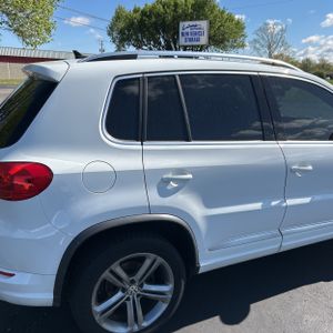 VOLKSWAGEN TIGUAN 2.0T SPORT 4MOTION - 9