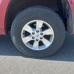 2013 Toyota 4RUNNER SR5 thumbnail 18