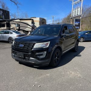 FORD EXPLORER XLT - 1