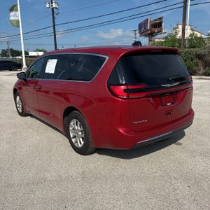 CHRYSLER PACIFICA TOURING L - 5