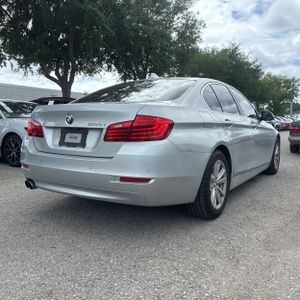 BMW 5 SERIES 528I - 8