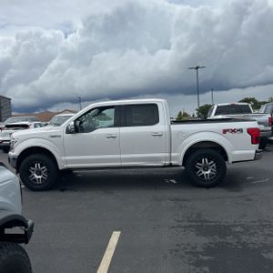 FORD F-150 LARIAT - 2