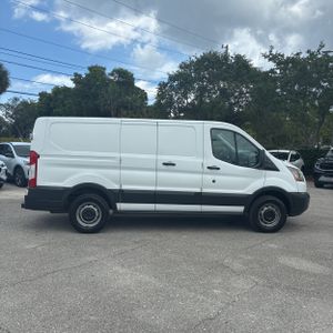 FORD TRANSIT 150 - 10