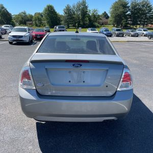 FORD FUSION SE - 7