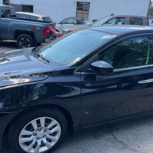 NISSAN SENTRA S - 2