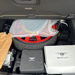 2017 Bentley BENTAYGA BASE — фото 44