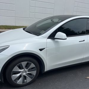 TESLA MODEL Y LONG RANGE - 2