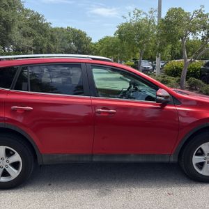 صورة مصغرة 11 لـ 2013 Toyota RAV4 XLE