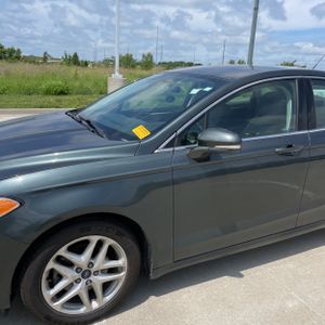 FORD FUSION SE - 2