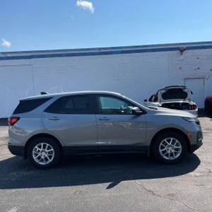 صورة 10 لـ 2024 Chevrolet EQUINOX LS