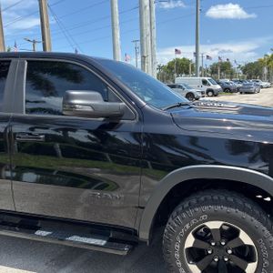 2023 RAM 1500 REBEL — миниатюра 13