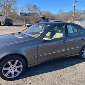 MERCEDES-BENZ E-CLASS - 2