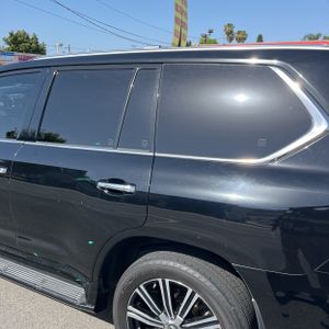 LEXUS LX 570 THREE-ROW - 6