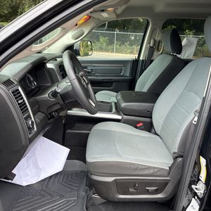 2023 RAM 1500 CLASSIC SLT — миниатюра 30