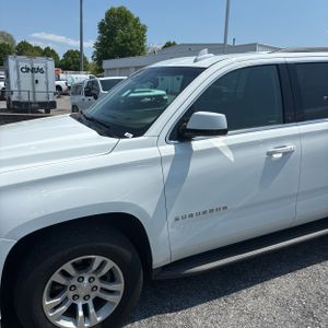 CHEVROLET SUBURBAN - 2