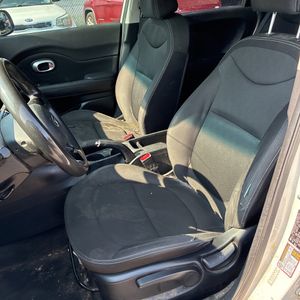 صورة مصغرة 29 لـ 2017 KIA SOUL BASE