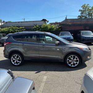 FORD ESCAPE TITANIUM - 10