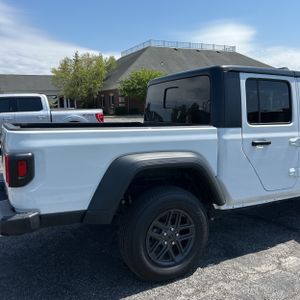 JEEP GLADIATOR - 9