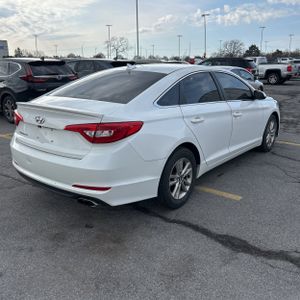 HYUNDAI SONATA SE - 7