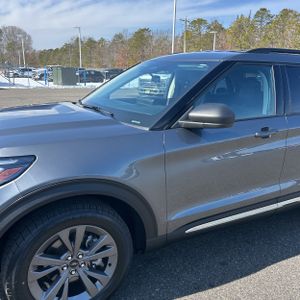 FORD EXPLORER ACTIVE - 2