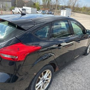 FORD FOCUS SE - 9