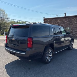 CHEVROLET SUBURBAN LTZ - 8