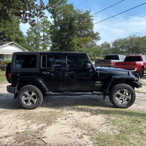 صورة 10 لـ 2017 JEEP WRANGLER UNLIMITED SAHARA