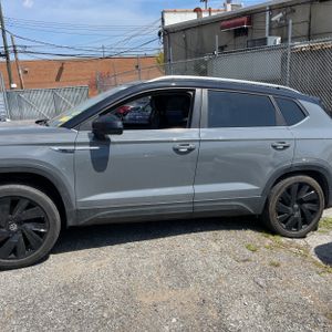 VOLKSWAGEN TAOS SE 4MOTION - 4