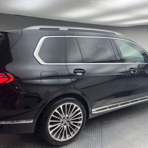 BMW X7 XDRIVE40I - 9