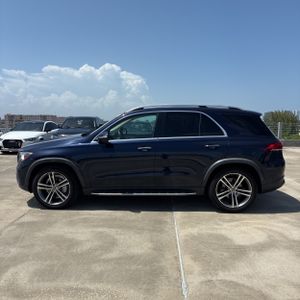 صورة 3 لـ 2021 Mercedes-BENZ GLE
