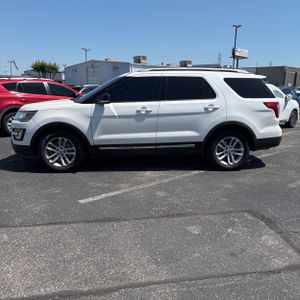 FORD EXPLORER XLT - 3