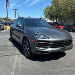 2019 Porsche CAYENNE E-HYBRID — фото 12