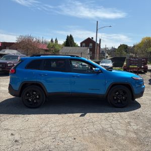 JEEP CHEROKEE LIMITED - 10
