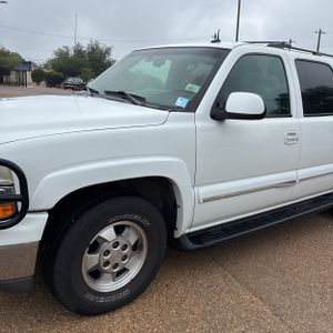 CHEVROLET SUBURBAN - 2