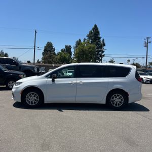 صورة 3 لـ 2024 Chrysler PACIFICA TOURING