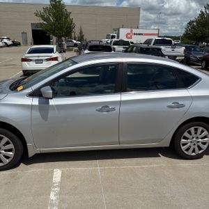 NISSAN SENTRA S - 4