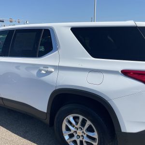 CHEVROLET TRAVERSE LS - 6