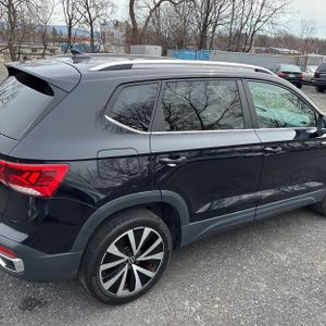 VOLKSWAGEN TAOS SE - 9