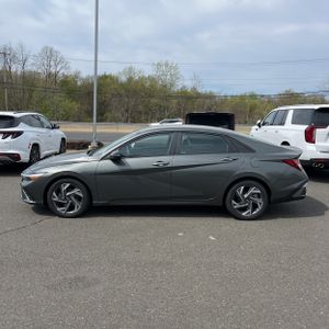 HYUNDAI ELANTRA SEL SPORT - 3