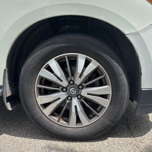 2017 Nissan PATHFINDER SV — миниатюра 20